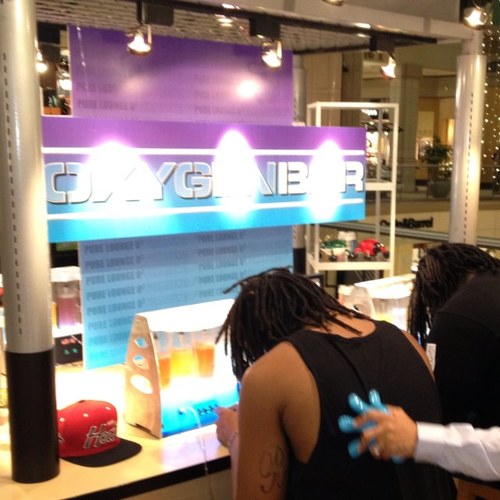 plo2oxygenbar's profile picture. Tired shoppers can visit our lounge in the midist of holiday shopping chaos. Rejuvenate without the caffeine jitters with over 15 oxygen laced aroma mist.