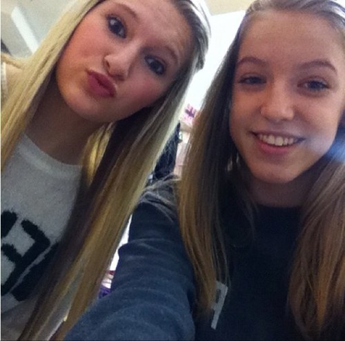 HELLLLOOO Olivia && Sydney here . (: Welcome to our Twitta ! We love our beautiful Angels :)