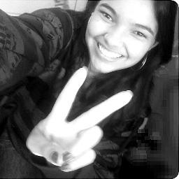 - Onde estiver, seja lá como
for, tenha Fé, porque até no lixão nasce flor! ♪
