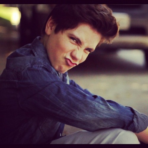 I'm a @JordanJansen lover #jordaneer #Turtles Jordan follows me and has tweeted me twice