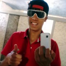 oραα' :3 @Tuua_Pretinha αqυι νιм ∂ιѕє qυє єυαмσ єѕє мєηιησ ℓιη∂σ є єℓє ναι ѕє ѕмρ мєυ ηυη¢α ηєм ηιηgυєм ναι ¢σηѕιgυι ѕєραяα αgєητι'  єυτєαмσ 2вєιנσѕ ρяαѕ fã (: