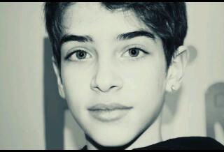 club de apoyo oficial a @ManuRiosFdez  Manulovers SIEMPRE