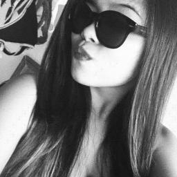 Pra mim é ela mais do que um fã do @fiuk. Mais do que uma leonina linda. Mais que uma it girl. Pra mim, Sayuri é uma inspiração ;) ♥ @LarissaKunikata