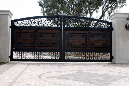 Automatic gate systems in southern California. http://t.co/dB8VSst7