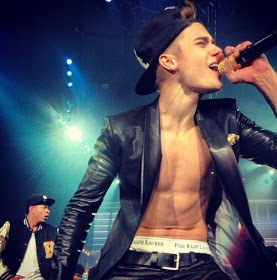 Hechos, noticias, fotos, facts y mucho mas sobre Kidrauhl.