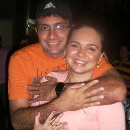 Sou feliz por ter uma linda família e ter meu Mecão no coração. Peladeiro, quase fui jogador de FutSal e Caraubense com muito orgulho.