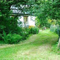 Beautiful Devon self-catering; The Cottage and The Stables. Email us or tweet for more details.