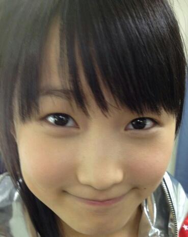 Part of @Japanese_RP. Sayashi Riho from Morning Musume, 9th generation~was born in May 28 1998 yoroshiku ne! X3