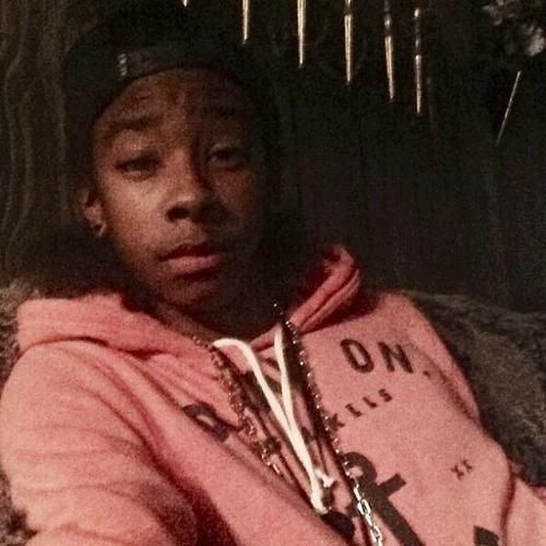 ''Wassup, Its Yo Boy Ray'' ''Wan't My Number?Just Ask''...I Ain't Even Ray, Just A Qoute Page So Swerve!!