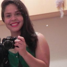 Numa moldura clara e simples, sou aquilo que se vê.
http://t.co/C8tTnZaG