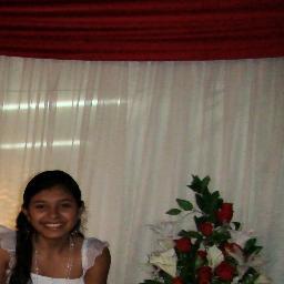 Amo a Dios .. soy sólo una chica a quién no le fue bien en el amor ..