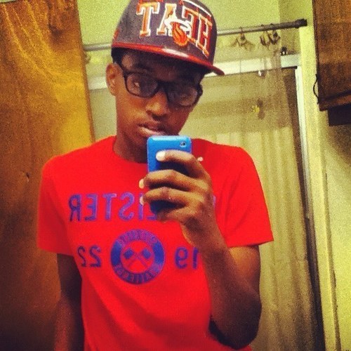 Follw Me..., I'll Follow Back
