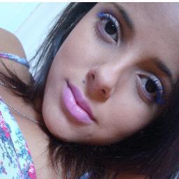 Paulla Carvalho 19 aninhos ,
Namorando, ( virginiana ), conhecida por ser baladeira, não sou eu sem meu batom #rosa, trabalho com eventos .