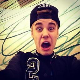 To vendendo jequití p Believe Tour.    Dona: @GabiihCariello Since:14/11/2011 3:10 p.m @justinbieber ♥