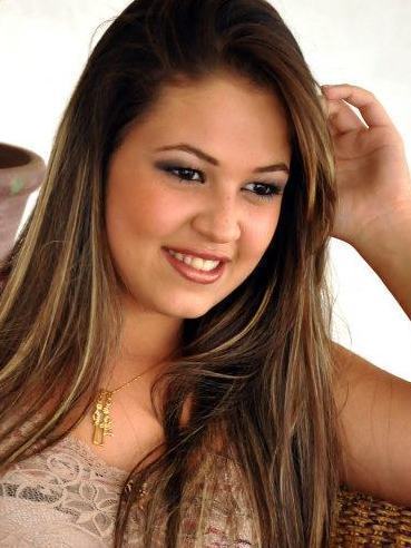 o meu jeito de ser αs vezes
incomodα os outros. .
mαs eu nαo ligo ;)
sou o qê sou.
qem nαo estiver feliz qê se mαte ((y