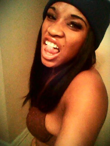 TweetmyCOOKIE_'s profile picture. PENIS , [$$) , WEED . only lifes best friends . . ima bank breaker && a heart breaker , yu hoes need to FOLLOW My Pimpin' =) INSTAGRAM : Ms_FaNessa $$$