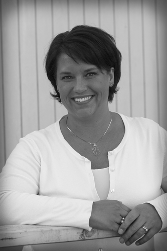 I'm a wife, mom, and teacher who loves all things home and family. I blog at https://t.co/MmBjUupYAA and https://t.co/WM3wqEGk3v
