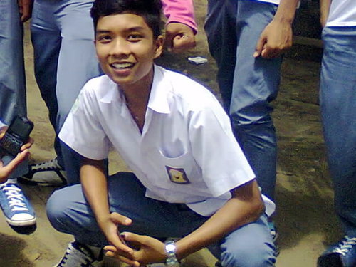 Sayang @riskiayusonata 
01-10-2012  
10:10