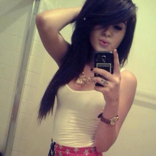 Follow me n ill follow u bye ❤