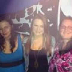 meaghanthew's profile picture. Complete dork