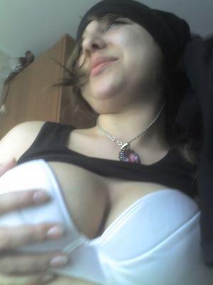 carysckg's profile picture. 