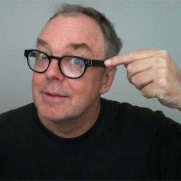 coldow's profile picture. I draw storyboards illustrations and play guitar...Howzat!