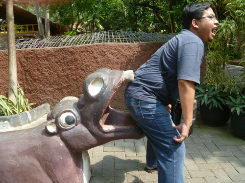 endyutama's profile picture. Bengkel orang RSUD dr.Soetomo..Physiatrics soon..