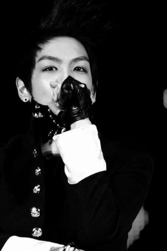 TOP_Tabi87's profile picture. 87 Lines• Play? DM or MT• Yadong•. Choi Seung Hyun• ♥My Dolls : @YMRP_Ameri @Bulge_DoHweji ♥