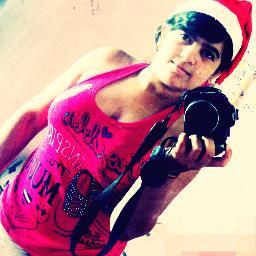 14 anos, Fortalezense, Palmeirense e Leolina. Sou chata, bipolar, grossa, difícil, antipática e Atleta ... '