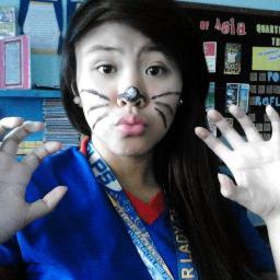 OLPShian: 
////////
 my hug is a magic for him.....____
I LOVE YOU basilEstrada:*3
01
19
02