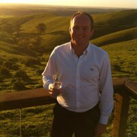 Lee James (@winetaff) 's Twitter Profile Photo