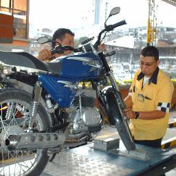 Centro de Diagnóstico Automotor ubicado en el centro de Pereira - Automoviles y Motocicletas los atendemos. Tel: 3346934