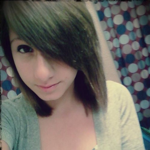 alondraserran12's profile picture. 