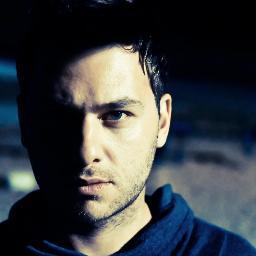 Theo is the main man behind Minimal Force Records, a London based label specialized in minimal and techno.