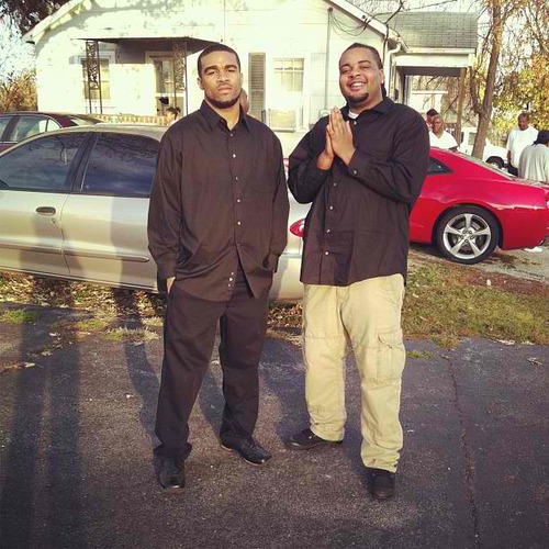 Proud father to Anaya and De'shaun. In the Zou... upcoming barber. Appointments call (573)-529-7379. #Barberlife.