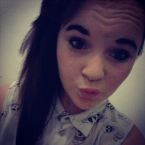 instagram; delc'xox, kik; delcyjoness, follow 4 follow 
one direction!, http://t.co/GOJVbS2I
