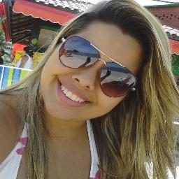 Enquanto tem gente pagando de santa, eu recuso as asas e os méritos e assumo que sou imperfeita, mas sou verdadeira!! Welcome..