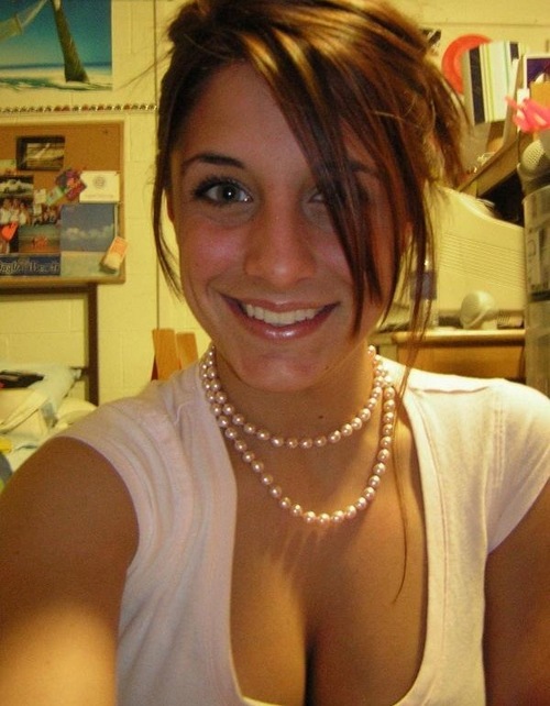 sexyjwalker's profile picture. Just graduated high school, enjoying summer :)