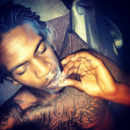 born March 24, 1991 #WeDaBestWhoWeNigga -- #Aries #SmokeSumnBitch #TeamActivas #HitOrMissIHitYourMisses
#TeamInkSkin #VersatileDonz #Verz #50z #HIPBigClacck