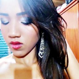 (...) Não é porque uma mulher está sorrindo que ela está te dando mole! Aprende uma coisa colega, mulher sorri até pra passar blush! ;)'