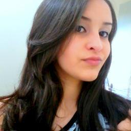Algumas pessoas irão te amar pelo que você é; outras te odiar pelo mesmo motivo.
