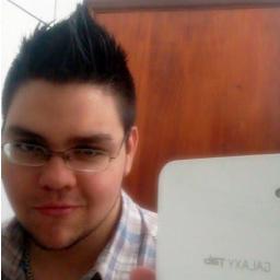 Sou o croassant da @iaiah_pasquini o garoto romântico e fofo que nasceu no Halloween kkk :*