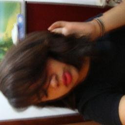 Filha de Deus, canto com amor e de coração! Deus é meu Juíz ... Apaixonda por demais... haha :P