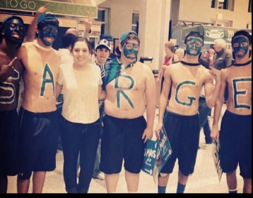 ShianneCorley's profile picture. life is for the living not the wishing! Sometimes its better to break all the rules
Live carefree. Be crazy and stupid. Regret nothing.