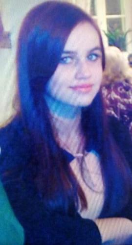 15 years old,...love animals,my friends,the hungergames and One Direction:D