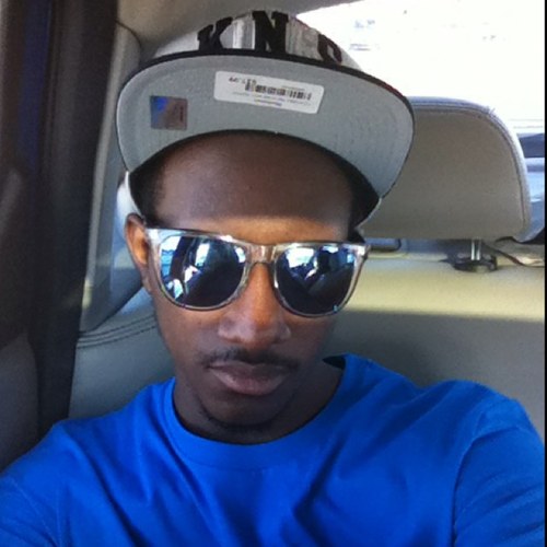 MrAutomotive_87's profile picture. Jus a real ass nigga dnt put up wit no bs..... #TEAMREALSHIT #TEAMFOLLOWBAK
