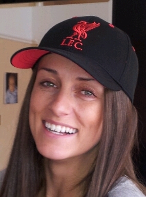 married with two kids. waiting for the revolution. lets do it people!!!! do NOT follow me if u wear or have ever worn pyjamas in the street #jft96 #YNWA #boxing