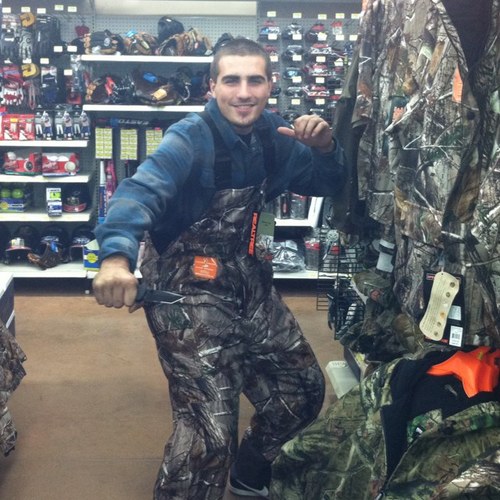 StayTweetin24's profile picture. 