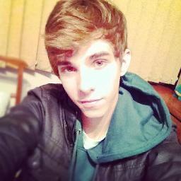Bebe do Mafra, #Belieber #Directioner #Lovatic #Restarteira #Taylover, Meu nome é Mariane hohoho
Desde: 10/07/2011  Oficializado: 27/08/11
