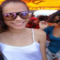 Super alegre...de bem com a vida.. apaixonada pela a Vida ♥ forever